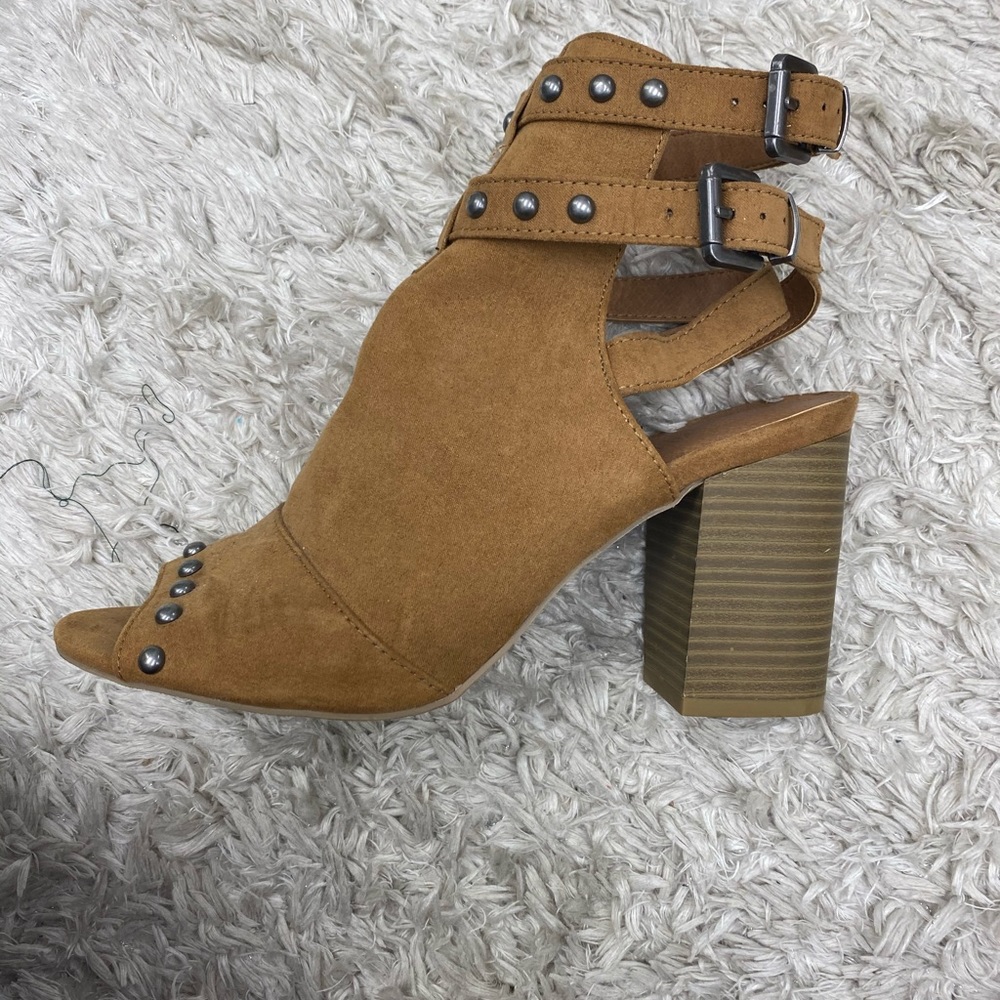 Suede bootie